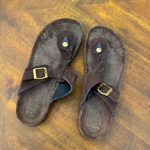 MUK LUKS Women's Marsha Terra Turf brown Flat Sandal size 10